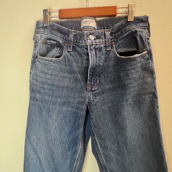 Abercrombie & Fitch the '90s Straight Leg Mid Rise Raw Hem Classic Jeans 27/4L - Picture 3 of 9